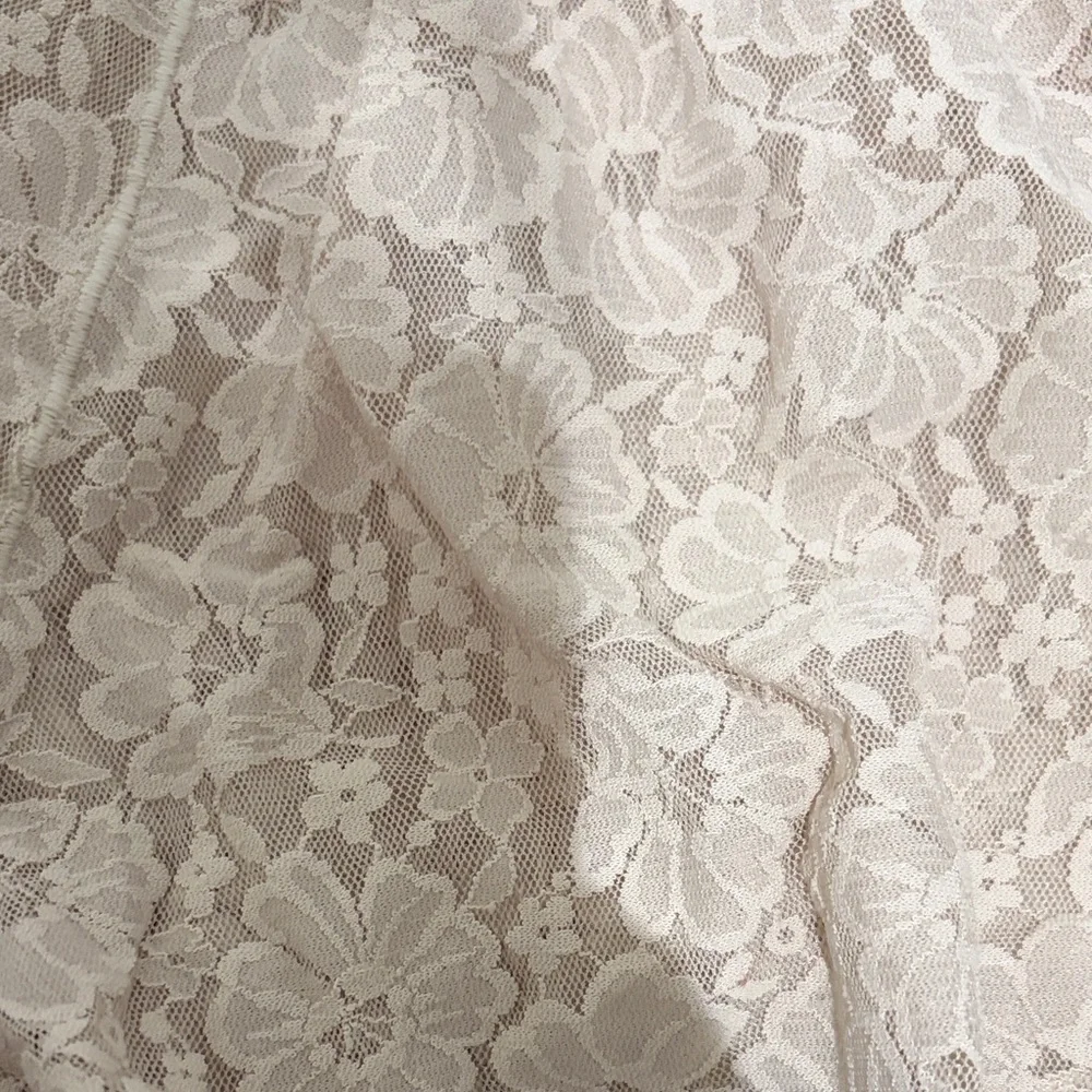 Offline by Aerie Women's Shorts in Cream - Picture 4 of 6